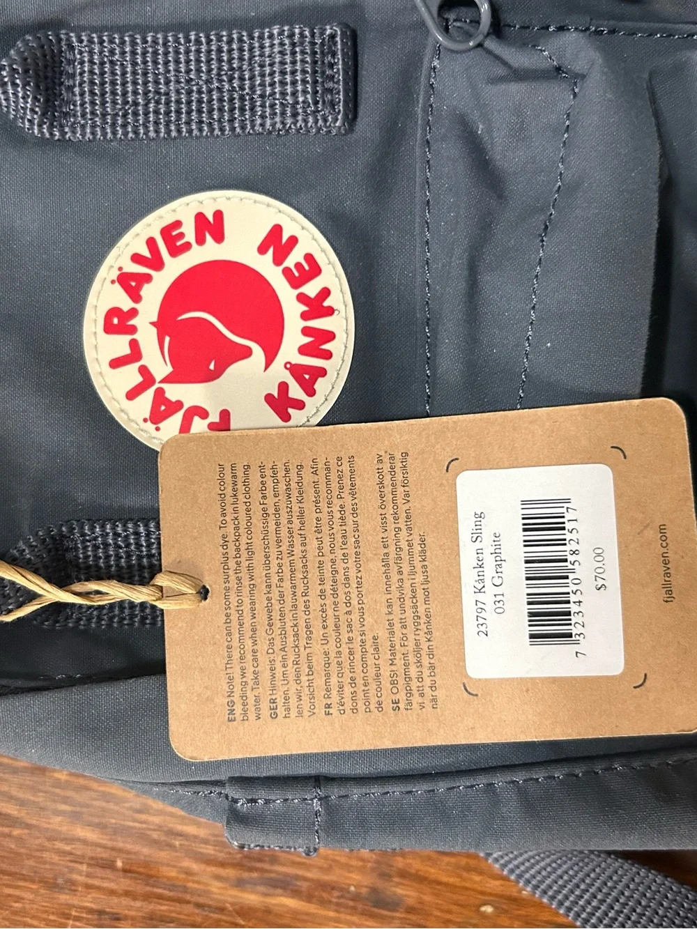 Fjallraven Kånken Small Crossbody Bag - Dark Gray with Red Logo